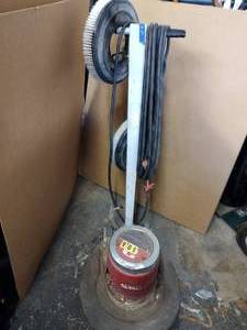 lot 9 image: Hand held Floor cleaner