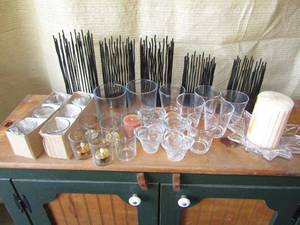 lot 354 image: Assorted candle decor and candles as shown