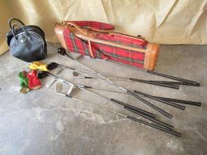 lot 362 image: Vintage golf club set and bowling ball
