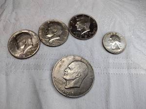 lot 222 image: Silver coins and other - 1971 Ike Dollar coin, 1964 Quarter, 3 Kennedy Half Dollars(not silver) (2007,1974,1971),