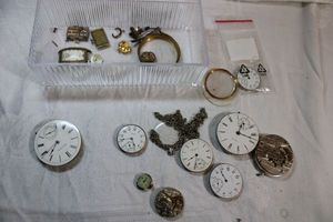 lot 209 image: Jewelry parts - watch faces as shown