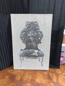 lot 20 image: Beautiful Canvass wall dcor