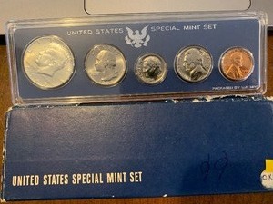 lot 24 image: 1966 uncirculated mint set-see. pics