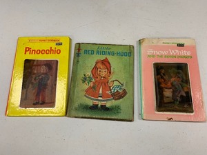 lot 32 image: Vintage childrens books Please see pics