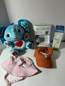 lot 143 image: Baby miscellaneous lot