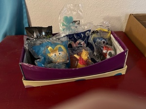 lot 99 image: Box of kids meal toys