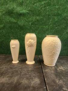 lot 182 image: Selection of 3 Lenox vases