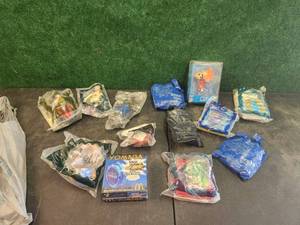 lot 211 image: Selection of McDonald Happy Meal collectible toys