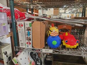 lot 255 image: Selection of toys and games