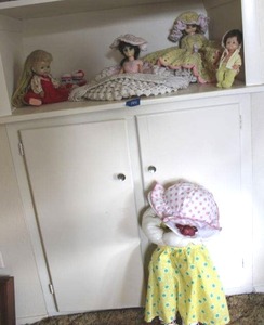 lot 144 image: Vintage dolls. Some with croqueted skirts