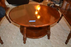 lot 26 image: 30 round coffee table