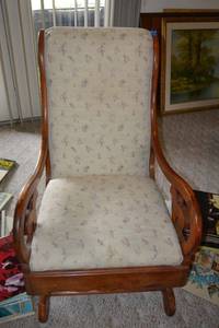 lot 35 image: Antique rocking chair