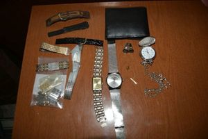 lot 146 image: Jewelry Watches, watch parts, pocket watch, cuff links and wallet