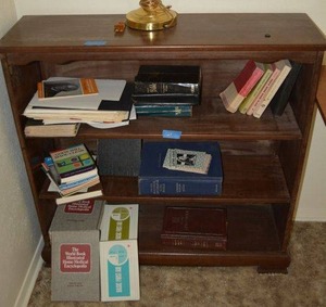 lot 100 image: Bookshelf only (not contents)