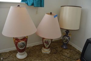 lot 106 image: 3 Vintage Victorian Style Porcelain table lamps, see photos