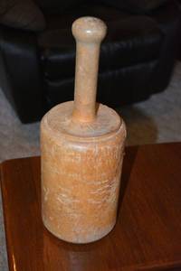 lot 217 image: Vintage Solid wood mystery item - antique hammer or maybe pestle or masher