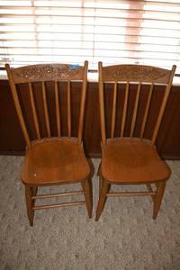 lot 12 image: Pair of matching dining chairs