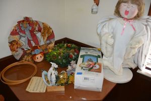 lot 15 image: Christmas decorations and Fall wreath