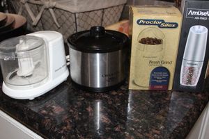 lot 96 image: Small Kitchen Appliances, Chopper, Mini Crockpot, Coffee Grinder, and gravity salt or pepper mill
