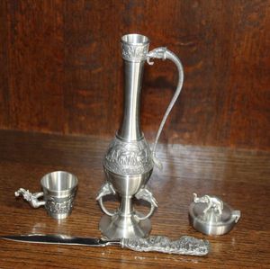 lot 28 image: Pewter Desk Set elephant themed