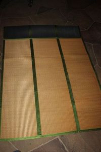 lot 143 image: Insulated Beach roll up Mat .. unused
