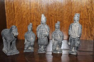 lot 159 image: Terracotta Chinese Warrior Figurines (Set of 5) Chinese Warriors