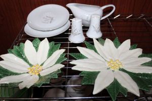lot 307 image: 1958 Atlantic Mold Ceramic White Poinsettia Flower Dishes, Vintage Kayson Lily of the Valley made in Japan and more