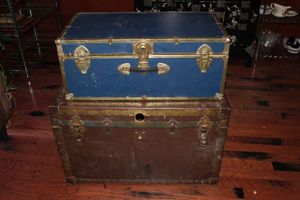 lot 321 image: Vintage Possibly Antique Trunk and Vintage Blue Trunk
