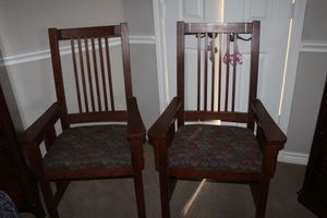 lot 346 image: Matching Chairs from Bassett