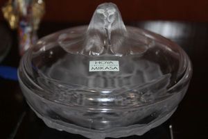 lot 273 image: Mikasa Lidded Bowl