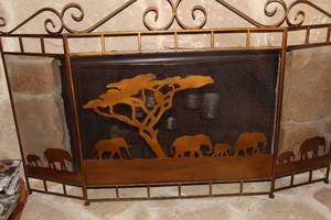 lot 335 image: Fire Place Screen