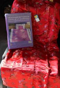 lot 242 image: Authentic Kimono and micro fiber Bedding, both unused