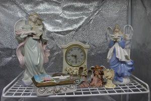 lot 80 image: Angel Figurines and Clock
