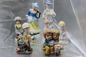 lot 82 image: Home Decor Figurines