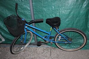 lot 99 image: Bicycle