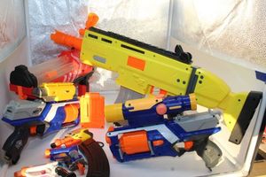 lot 175 image: Nerf Guns