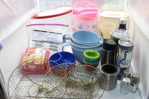 lot 231 image: Plastic wear, Cereal Container, Pitchers, Mixing Bowls cups and more