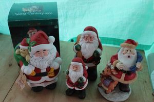 lot 254 image: Christmas Dcor, Hand painted Santa and others