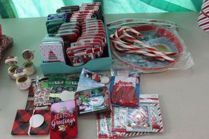 lot 255 image: Christmas Dcor, gift Card Holders, Plastic Candy canes and more