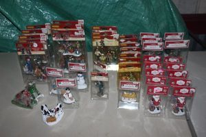 lot 27 image: Large Quantity of unopened Christmas Village accessories