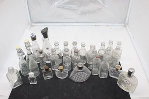 lot 297 image: Tiny Bottles