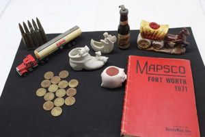 lot 301 image: Vintage collectables and Maps of Fort Worth 1971