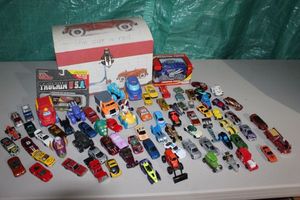 lot 304 image: Cars