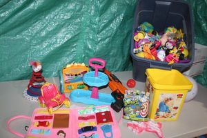 lot 305 image: Variety of Toys