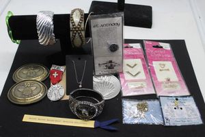 lot 307 image: Fashion Jewelry
