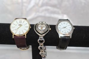 lot 11 image: Fashion Jewelry Watches