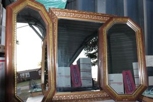 lot 395 image: Mirrors