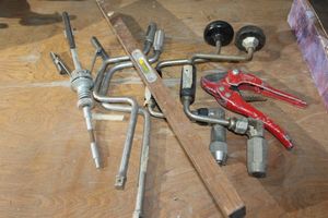 lot 406 image: Tools