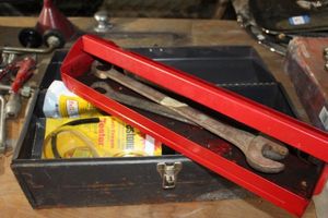 lot 409 image: Tools and tool box