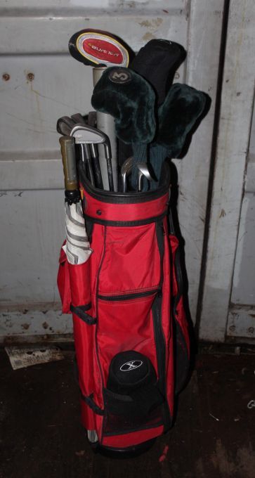 lot 4 image: Taylor Made and Spalding Golf Clubs and Bag as Shown